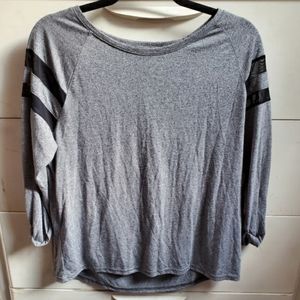 H&M | Gray top
